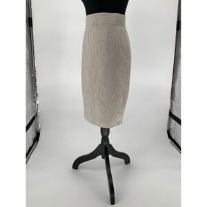 Blumarine Beige Floral Matelasse Pencil Skirt Made in Italy Size 6 NWT Art 6336